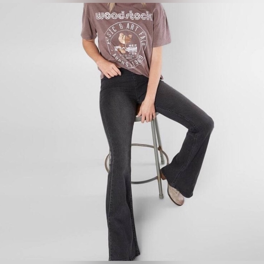 Newbury Kustom Midrise 70’s Bell Bottom Flare Stretch Pull On Jeans Size S - Picture 4 of 11